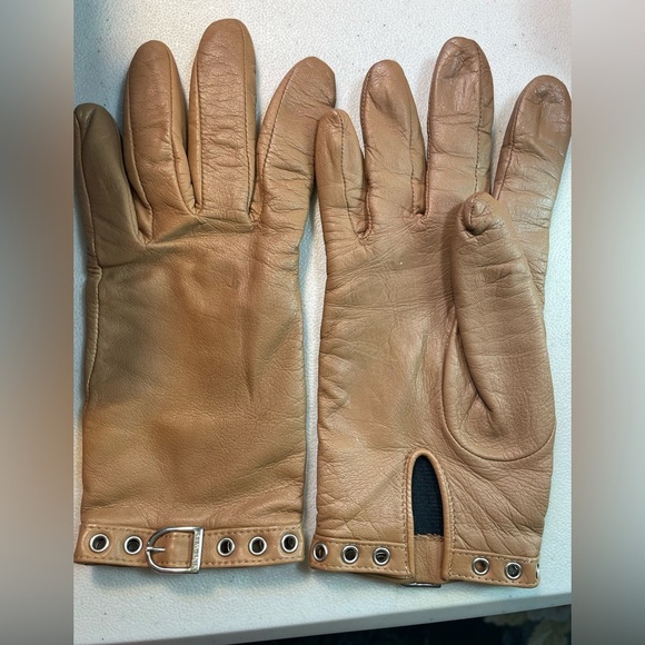 Beige Leather gloves by Nine West, lined. Grommet and buckle detail.EUC - Picture 3 of 7
